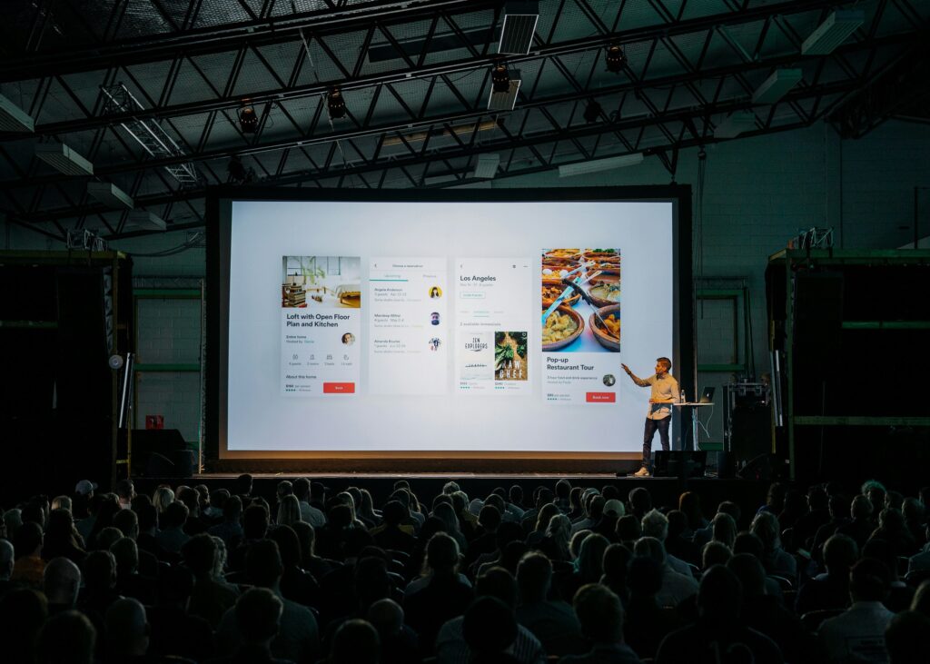 Immagine in evidenza di Hello World